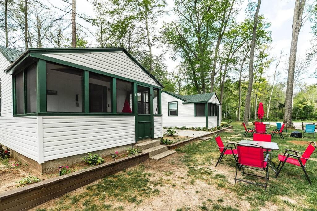 Big Blue Lake Cottages, Llc - Cottage #5 Holton Exterior foto